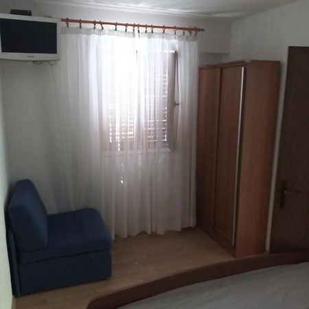 Kontin 2 Apartman Stari Grad  Kültér fotó