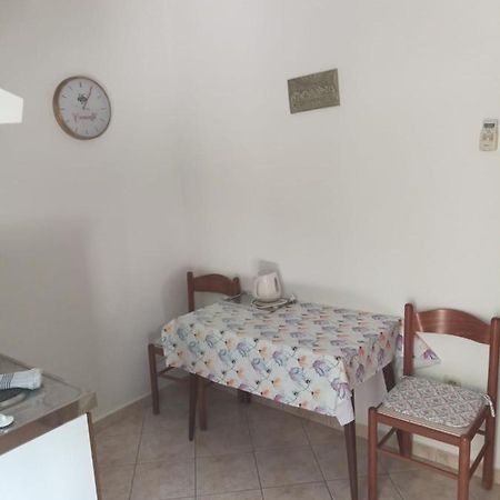 Kontin 2 Apartman Stari Grad  Kültér fotó
